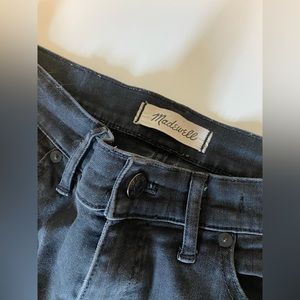 Madewell Size 28 Black 9 inch high riser skinny jeans with knee distressing